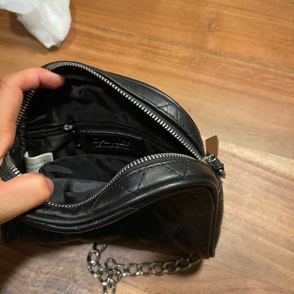 Danier Chain Link Cross Body Black Leather Bag - Picture 6 of 15